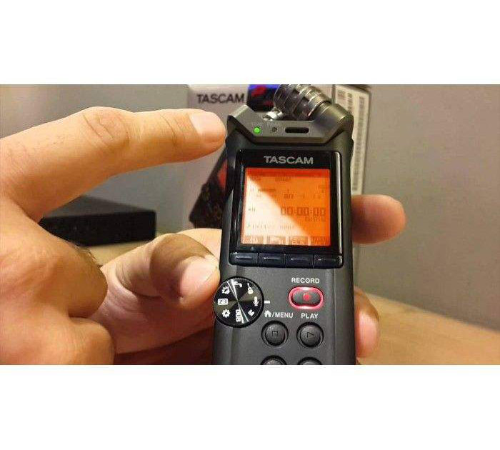 ضبط کننده صدا تسکام مدل DR-22WL